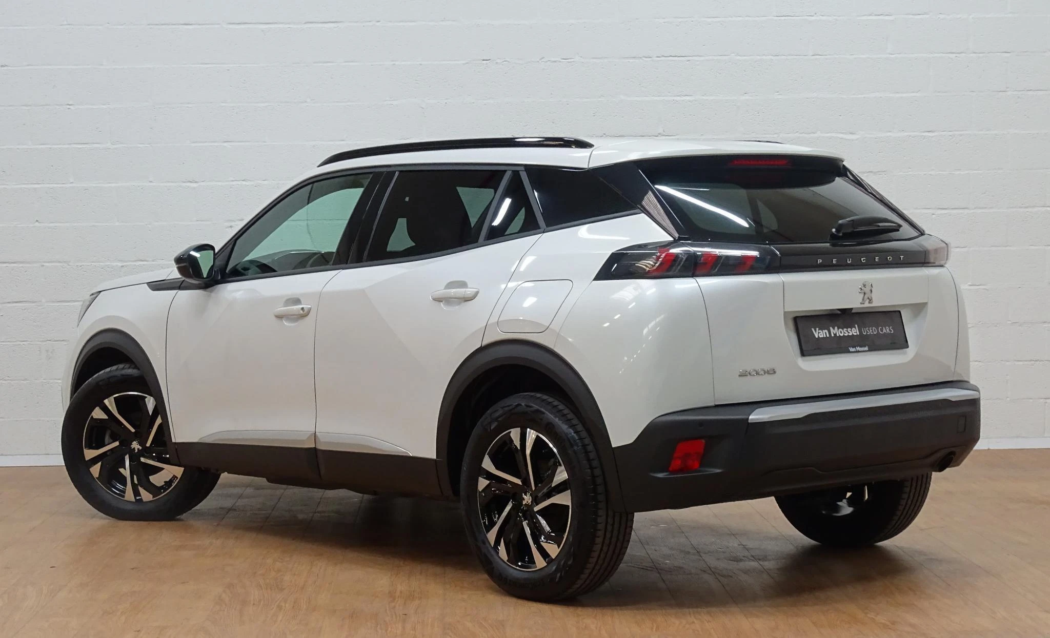 Peugeot-2008-image-2