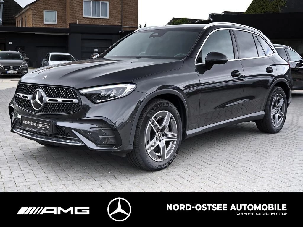 Mercedes-Benz GLC 300 d 4M AMG KEYLESS DISTRONIC AHK MBUX SHZ AMG Line