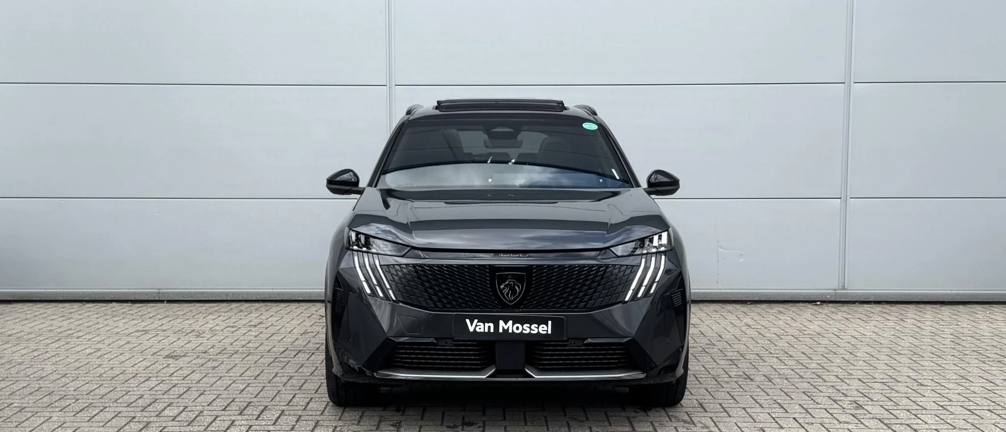 Peugeot-e-5008-image-7