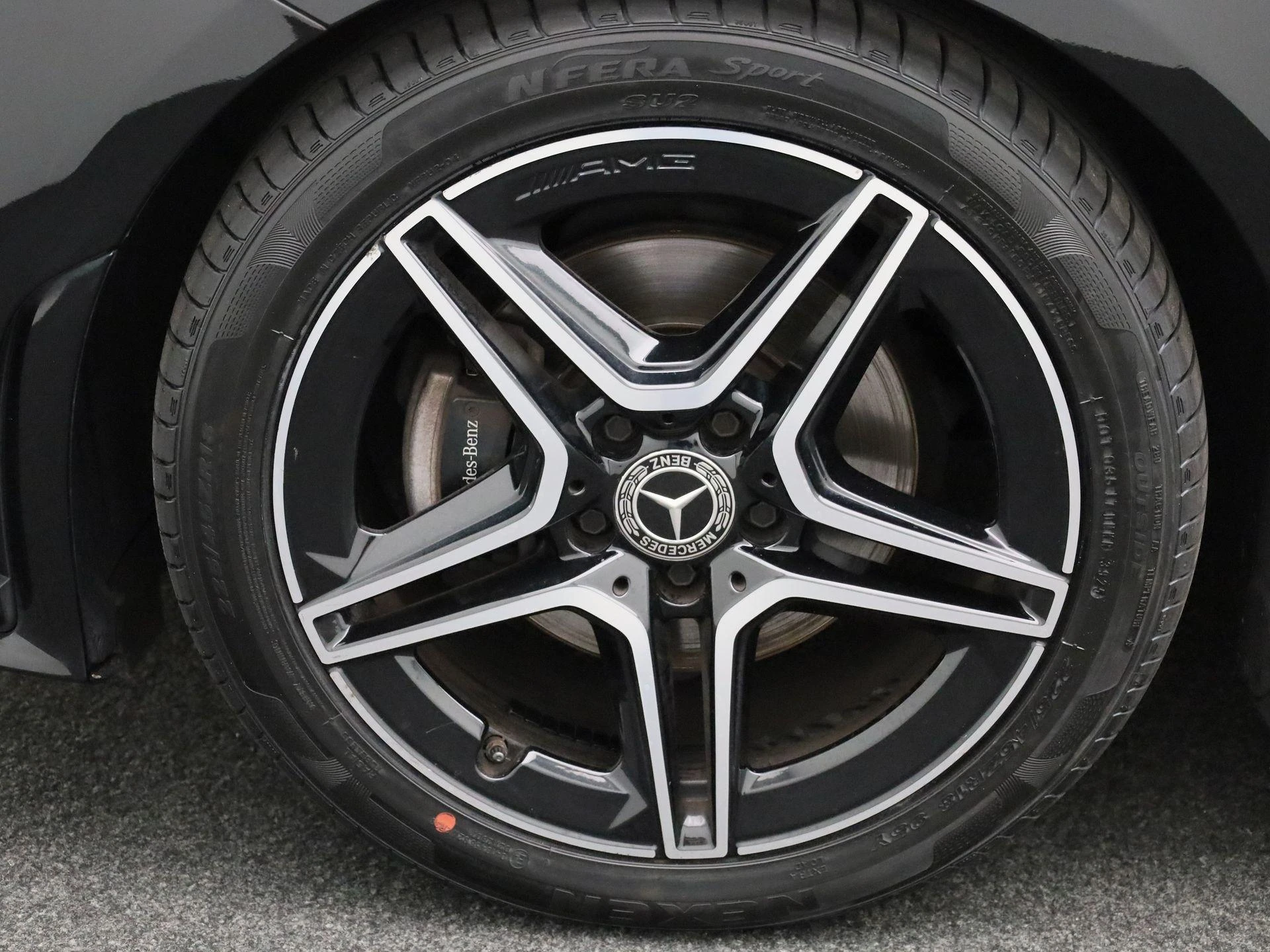 Mercedes-Benz-CLA-image-12