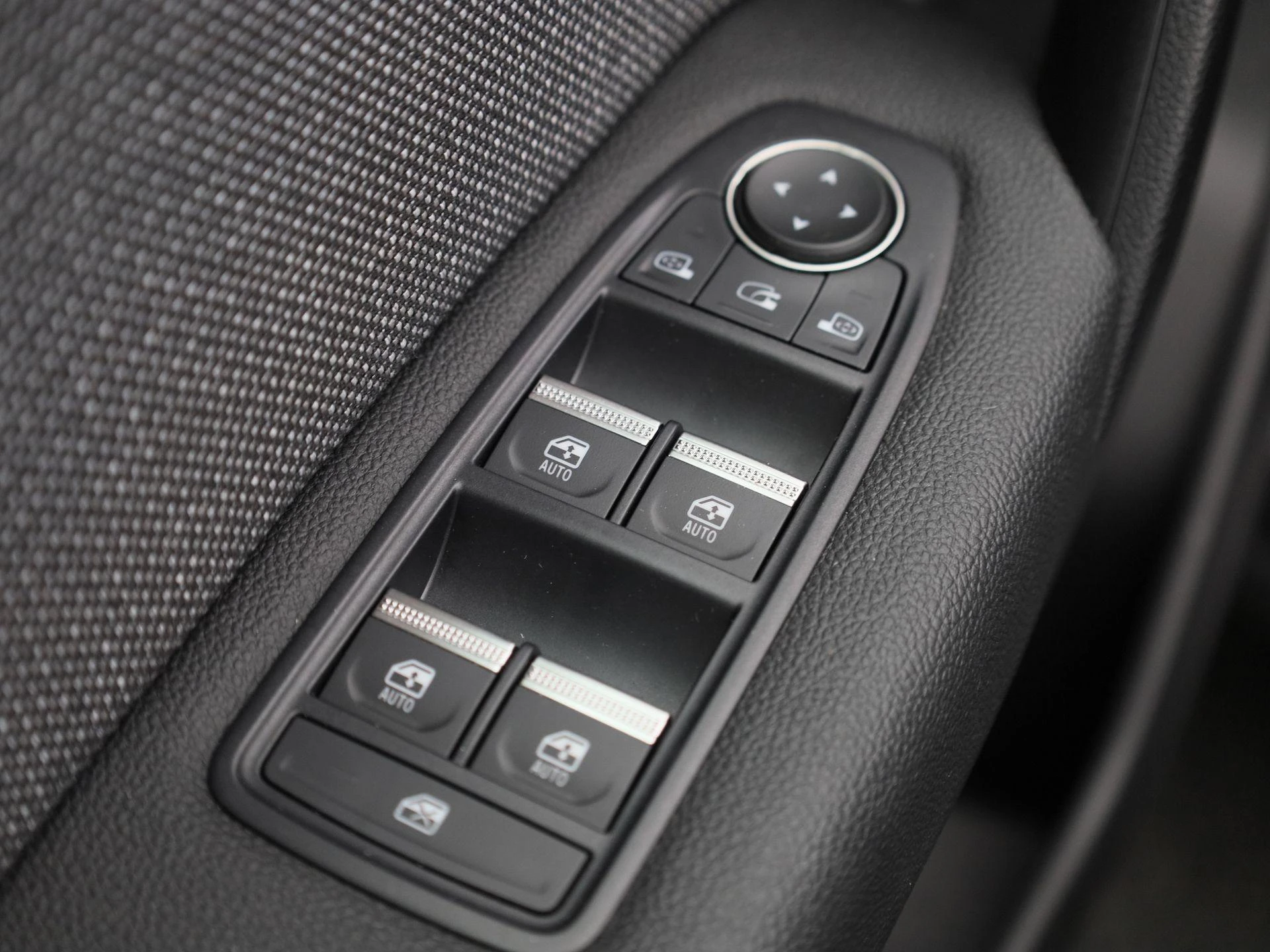 Renault-Captur-image-27
