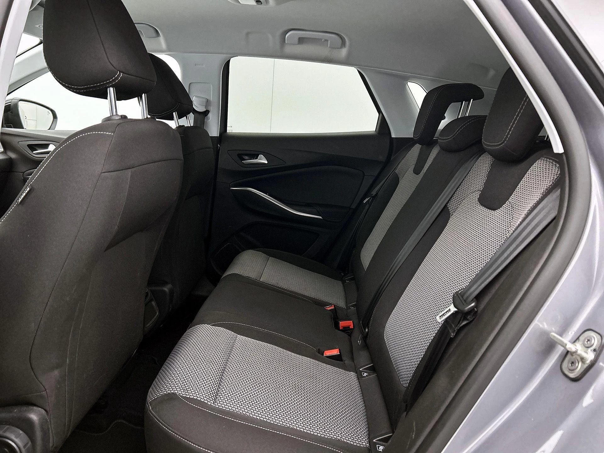 Opel-Grandland-image-25