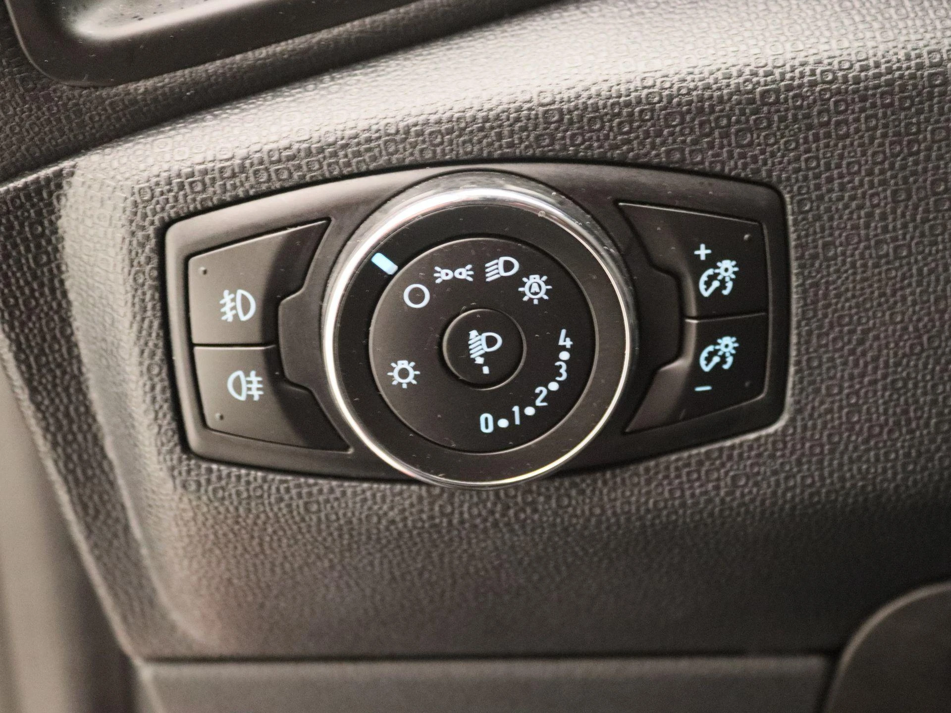 Ford-EcoSport-image-19