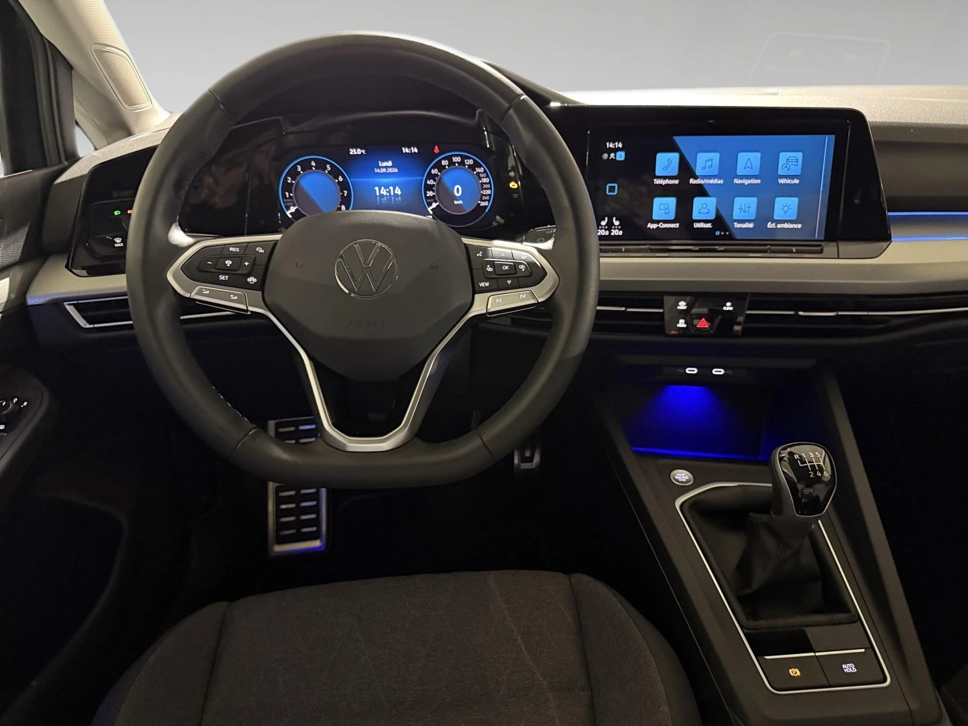 Volkswagen-Golf-image-5