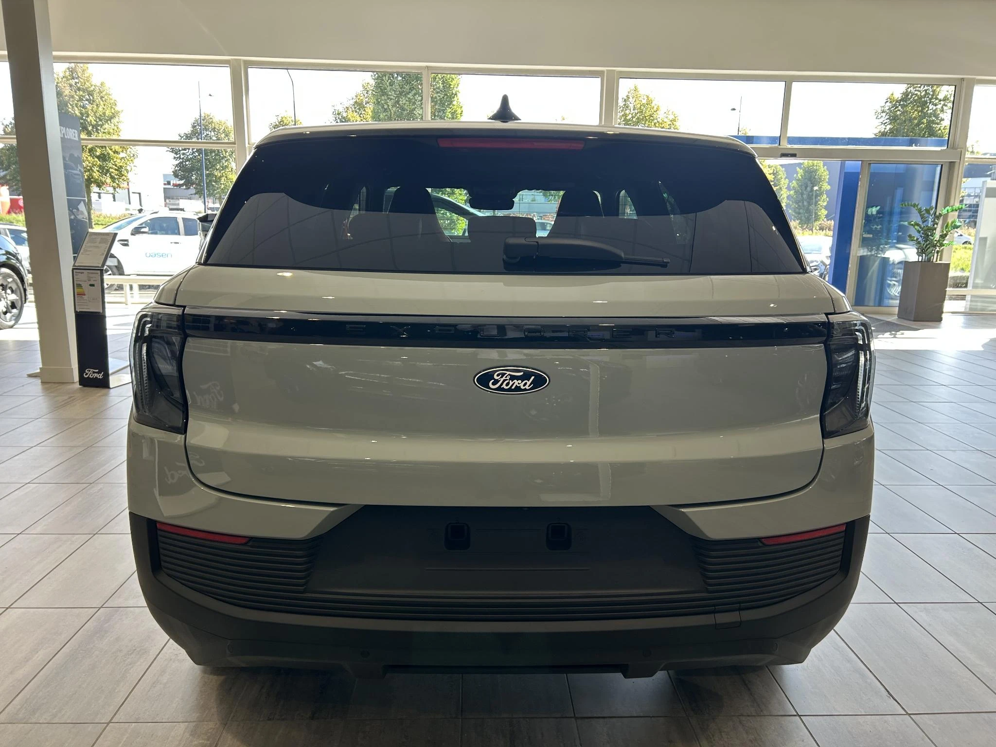 Ford-Explorer-image-3
