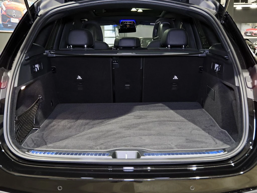 Mercedes-Benz-GLC 220 d-image-16