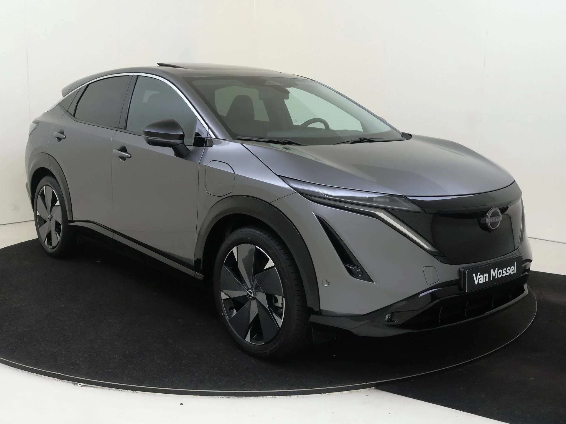Nissan ARIYA 63kWh Batterij 217 1AT Evolve + 20" lichtmetalen velgen + 22 kW ingebouwde lader