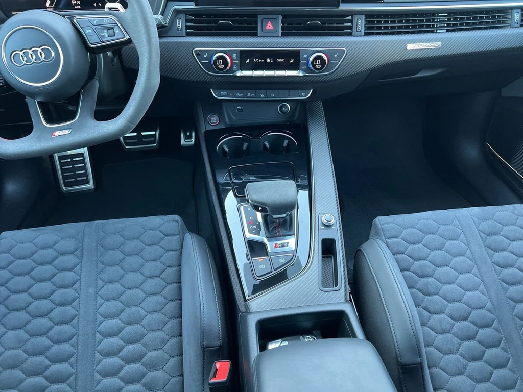 Audi-RS4-image-8