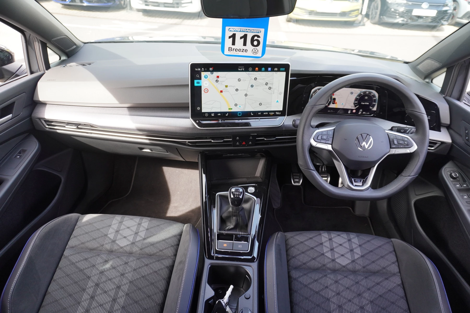Volkswagen-Golf-image-8