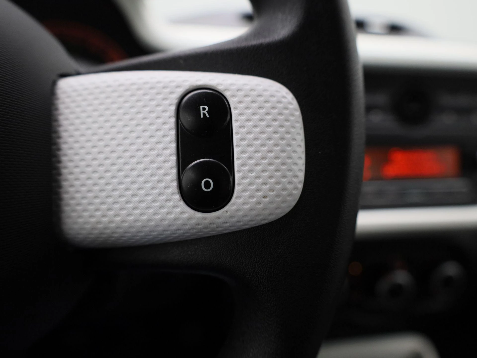 Renault-Twingo-image-15
