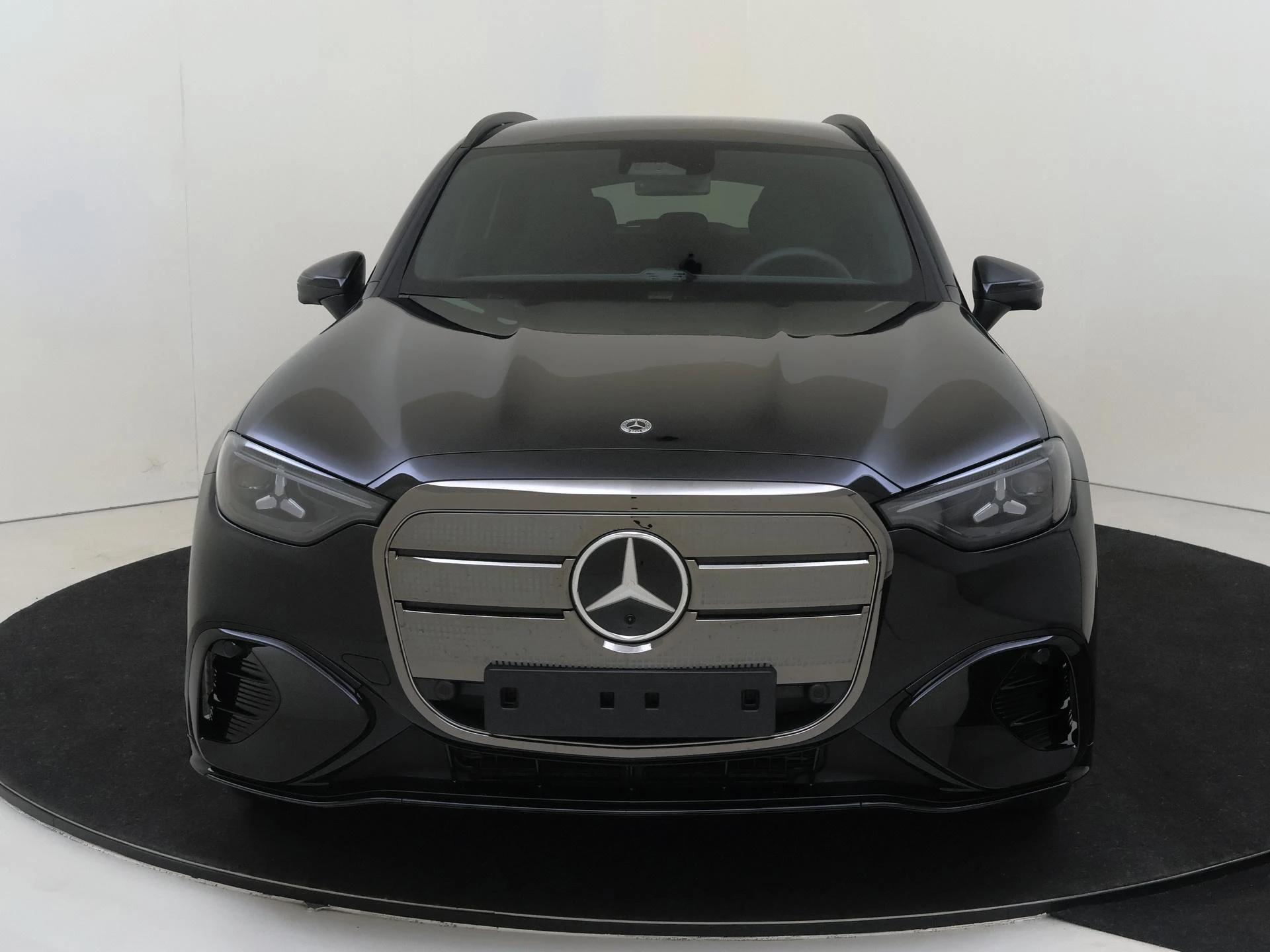 Mercedes-Benz-GLC-image-4