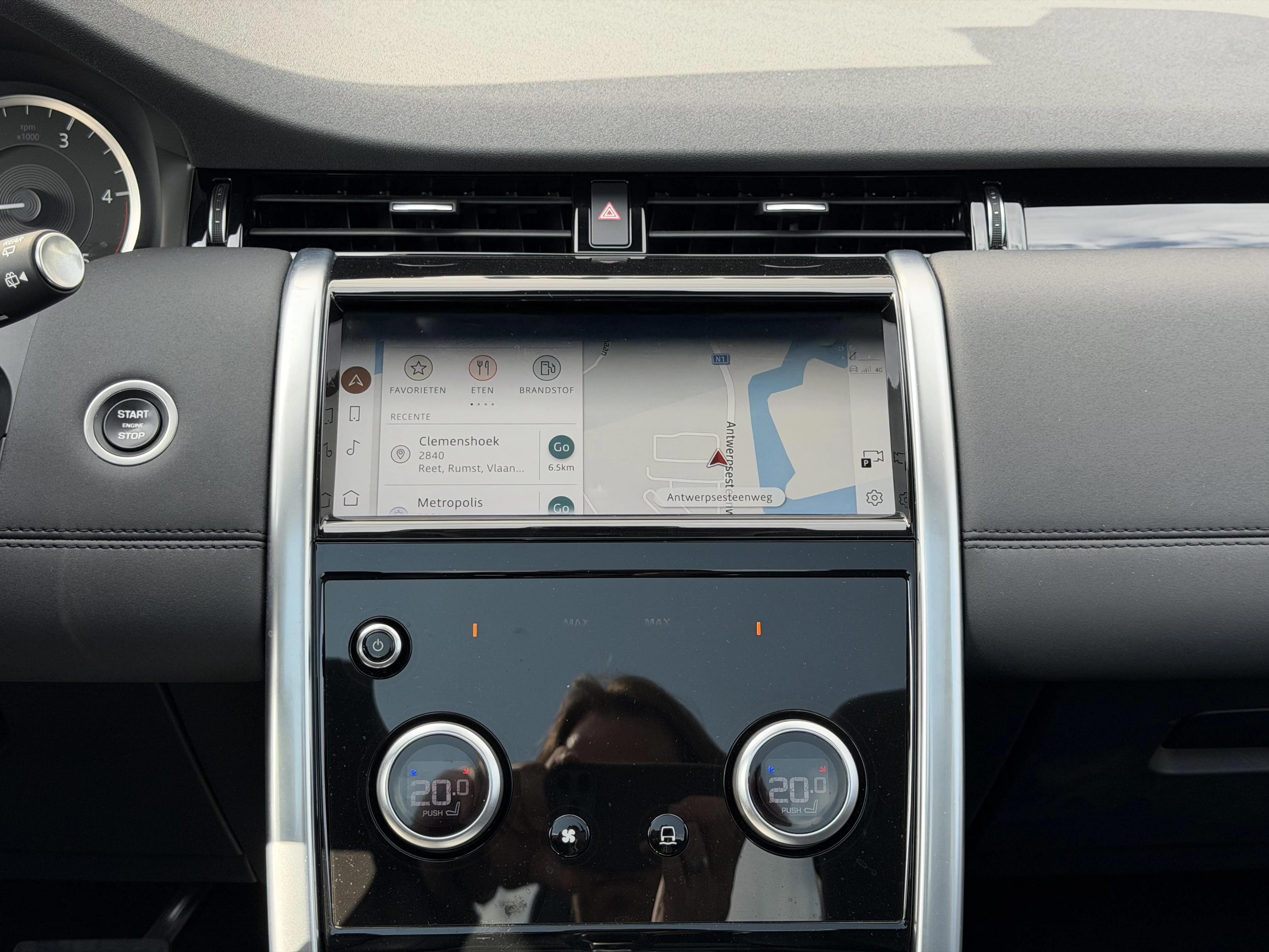 Land Rover-Discovery Sport-image-24