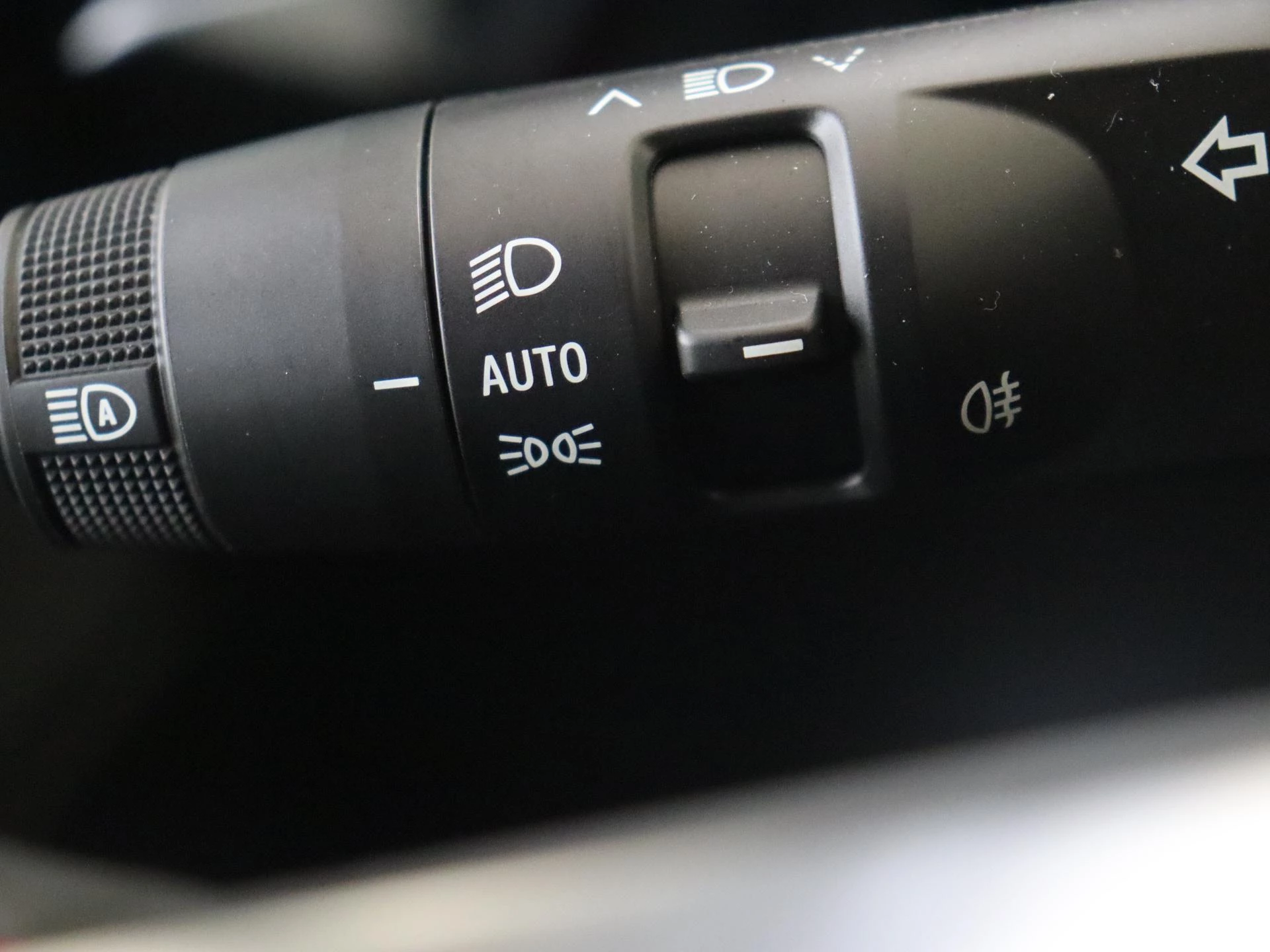 Renault-Clio-image-27