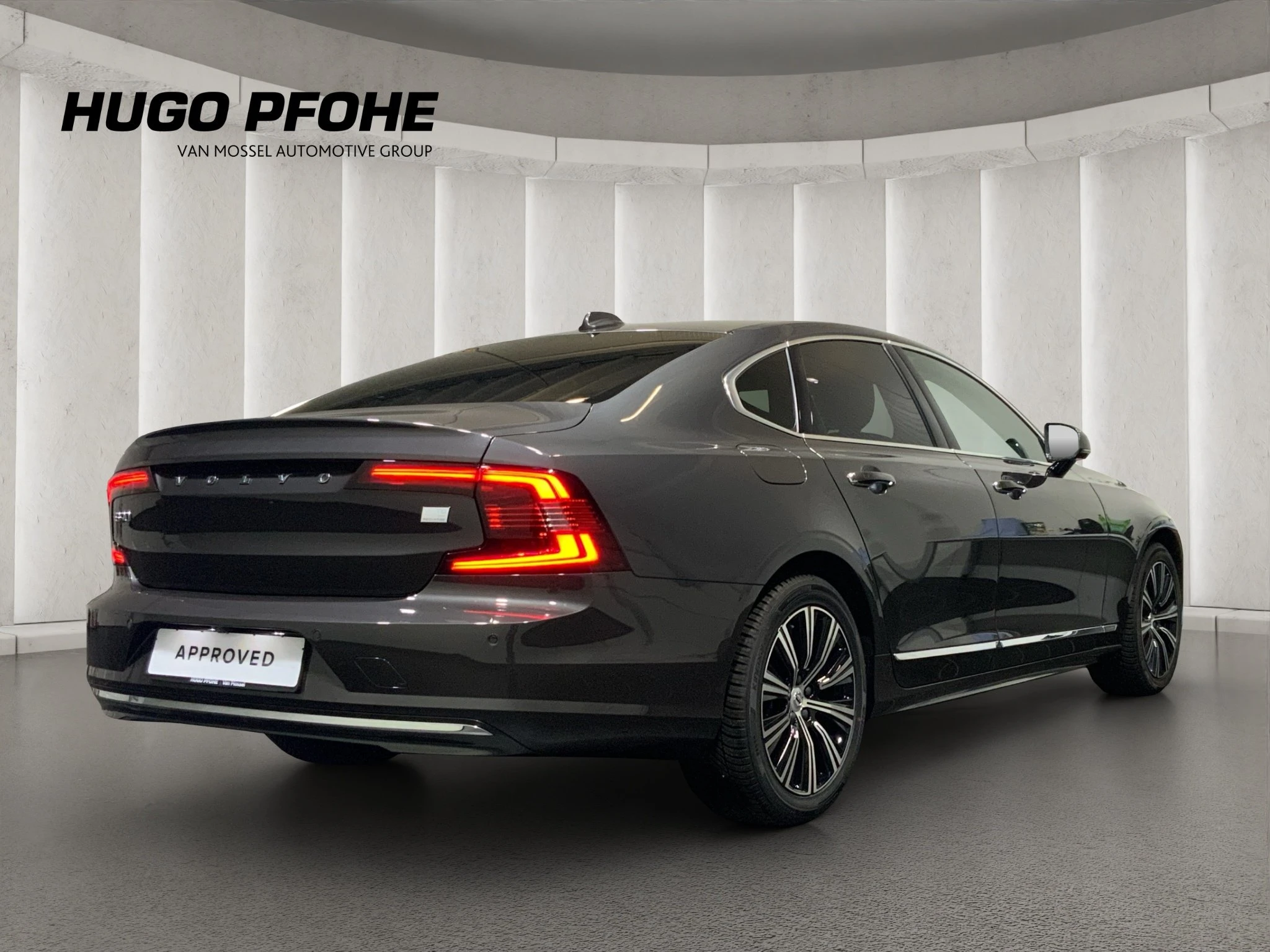 Volvo S90 T8 Twin Engine AWD Plus Bright Plug-In
