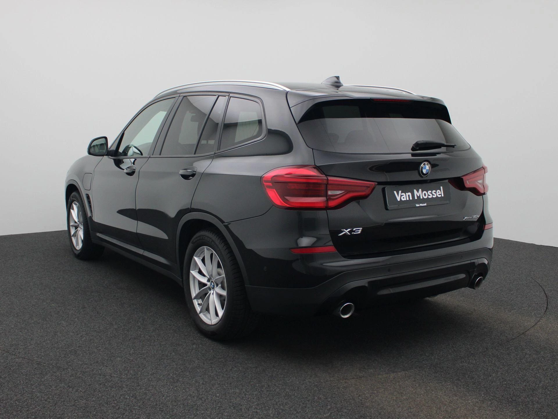 BMW-X3-image-1