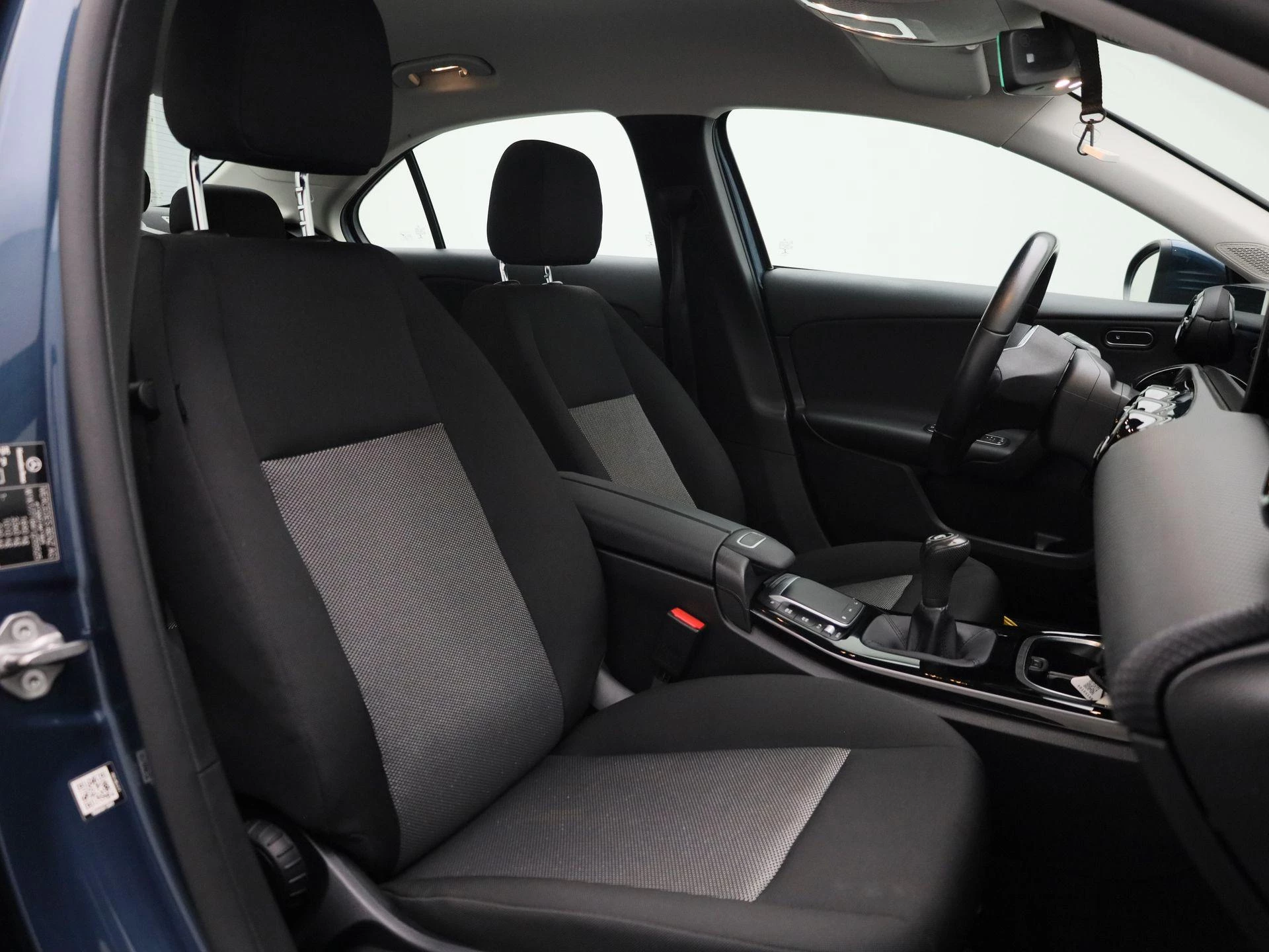 Mercedes-Benz-A-Klasse-image-35