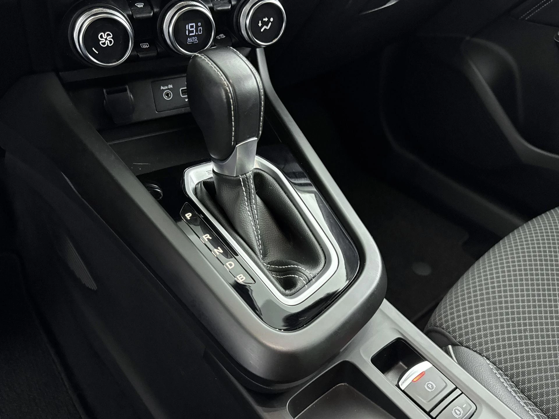 Renault-Arkana-image-15