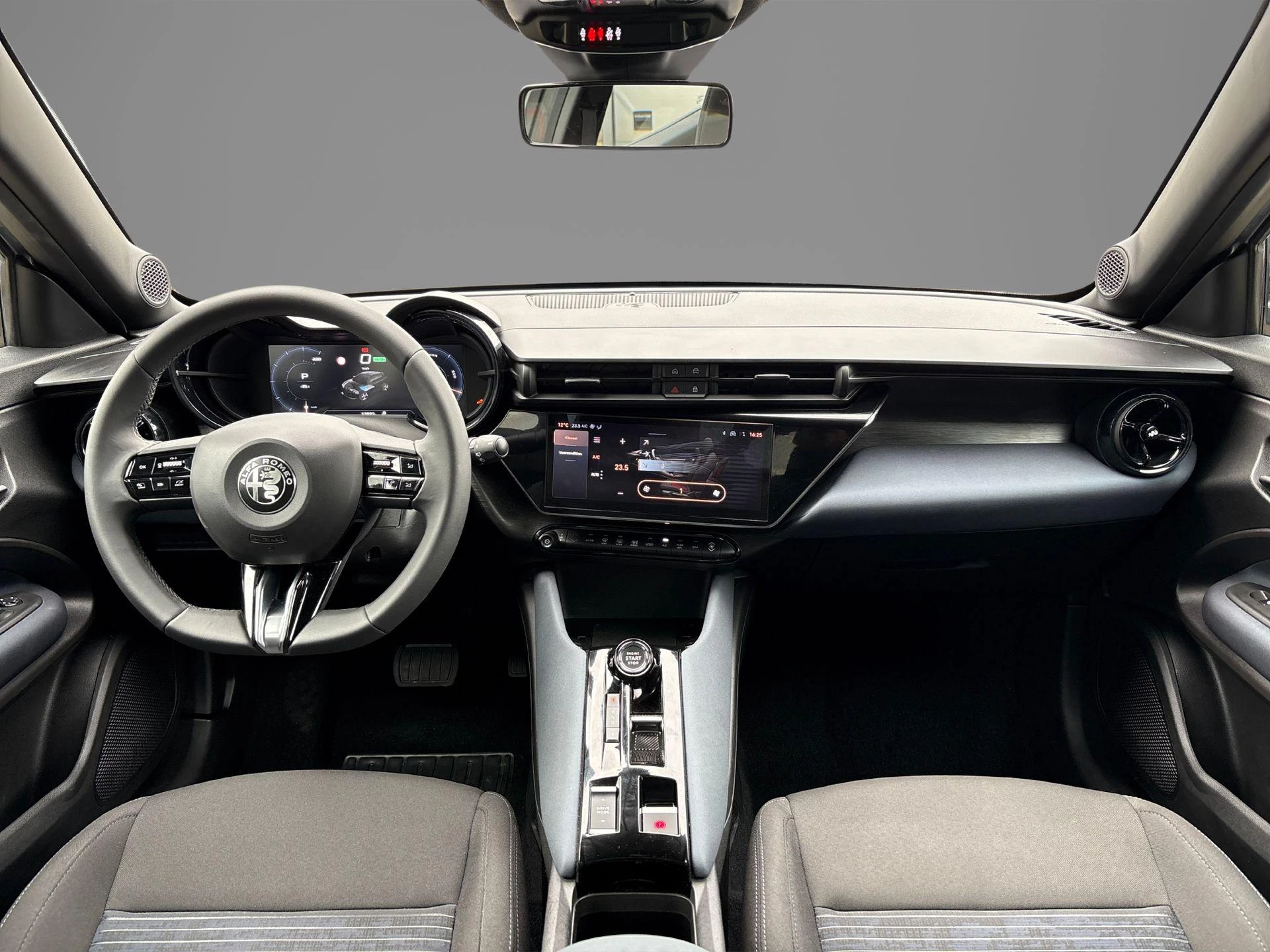 Alfa Romeo Junior Elettrica 54 kWh