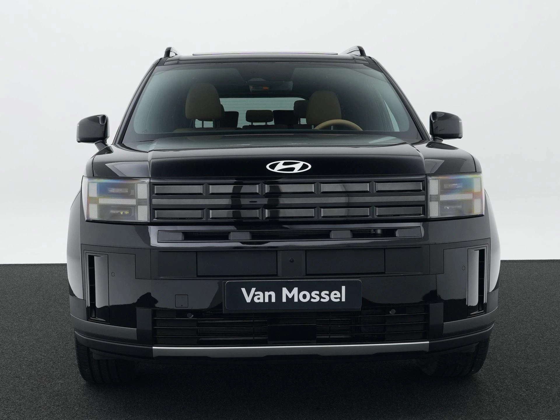 Hyundai-Santa Fe-image-3