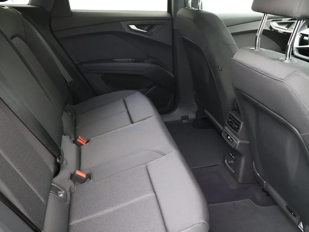 Audi-Q4 e-tron-image-17