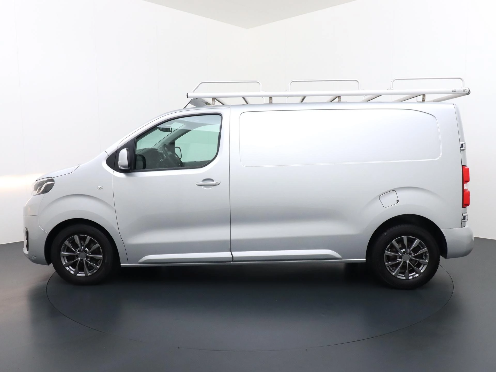 Toyota-ProAce-image-2