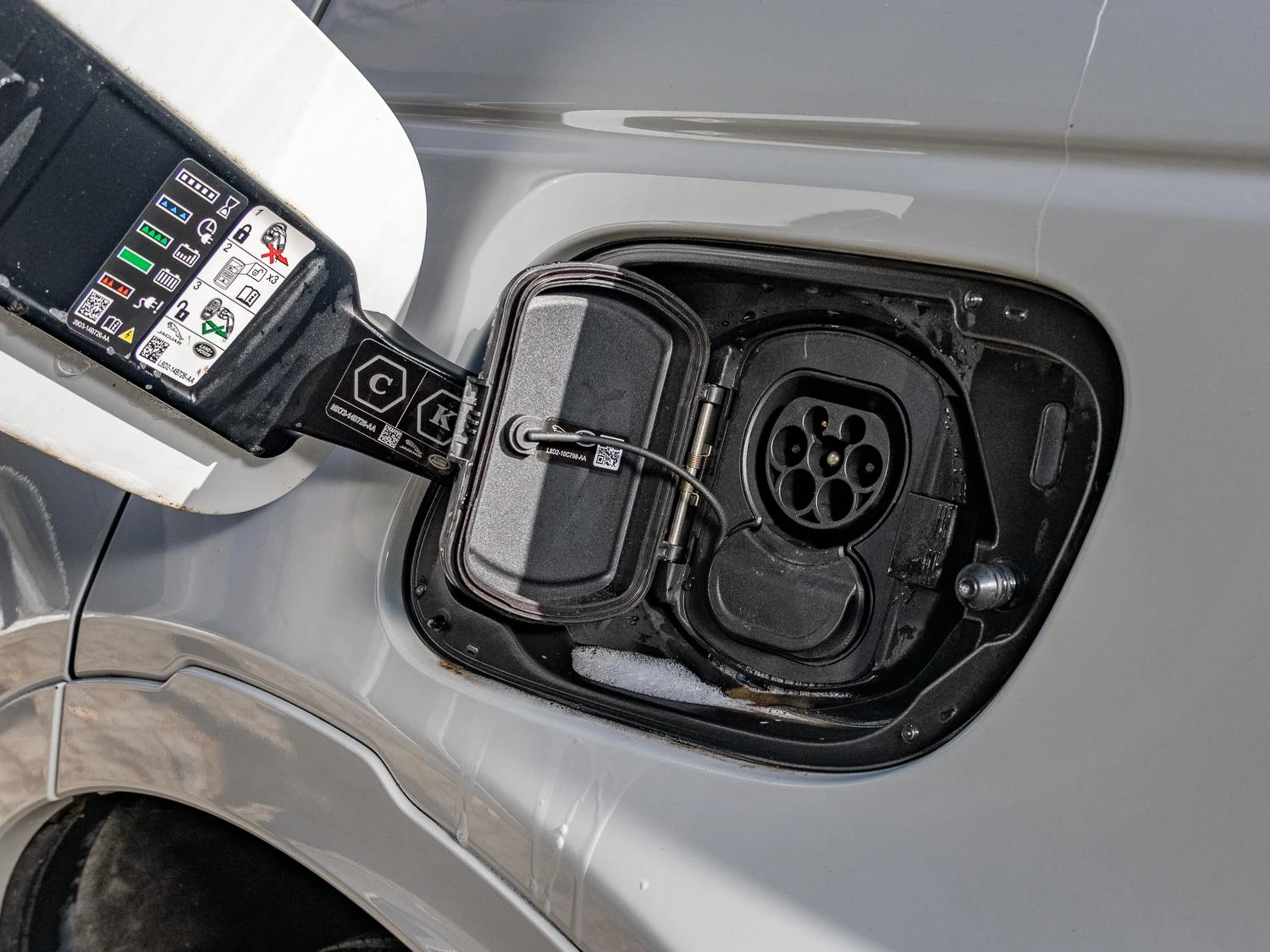 Land Rover-Discovery Sport-image-15