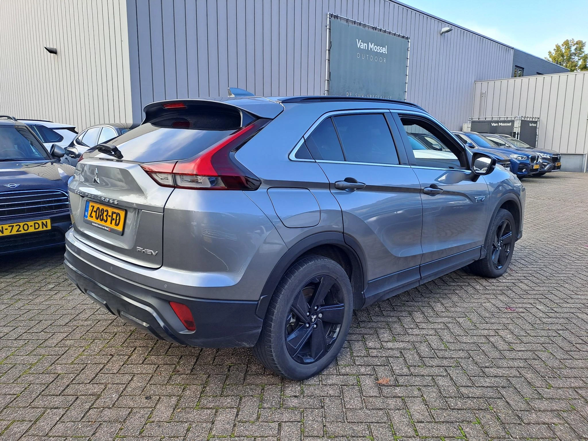 Mitsubishi-Eclipse Cross-image-2