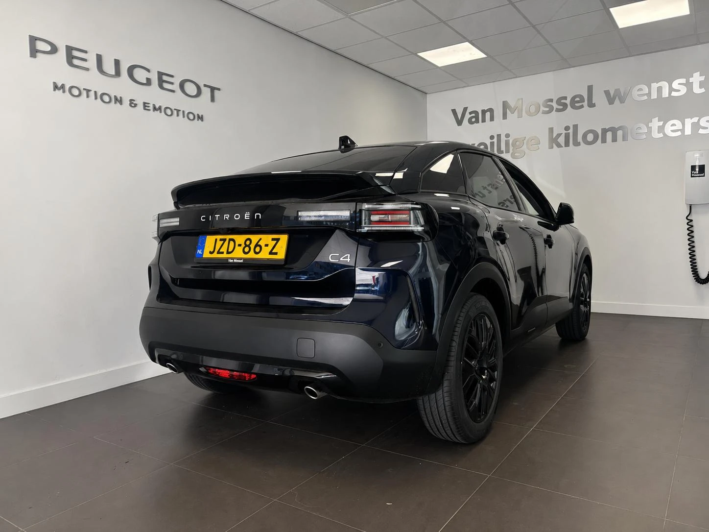 Citroën-C4-image-1