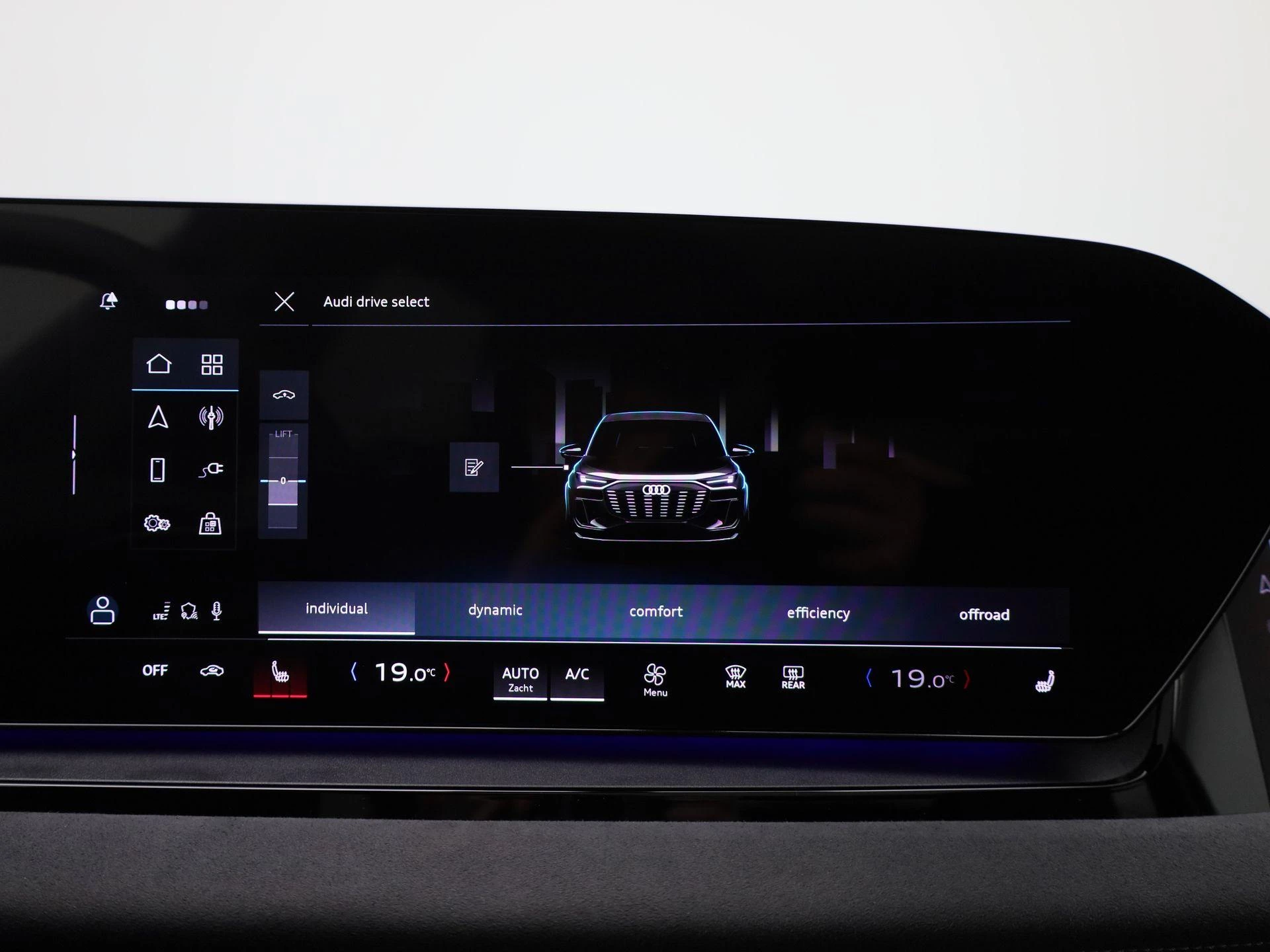Audi-Q6 e-tron-image-26