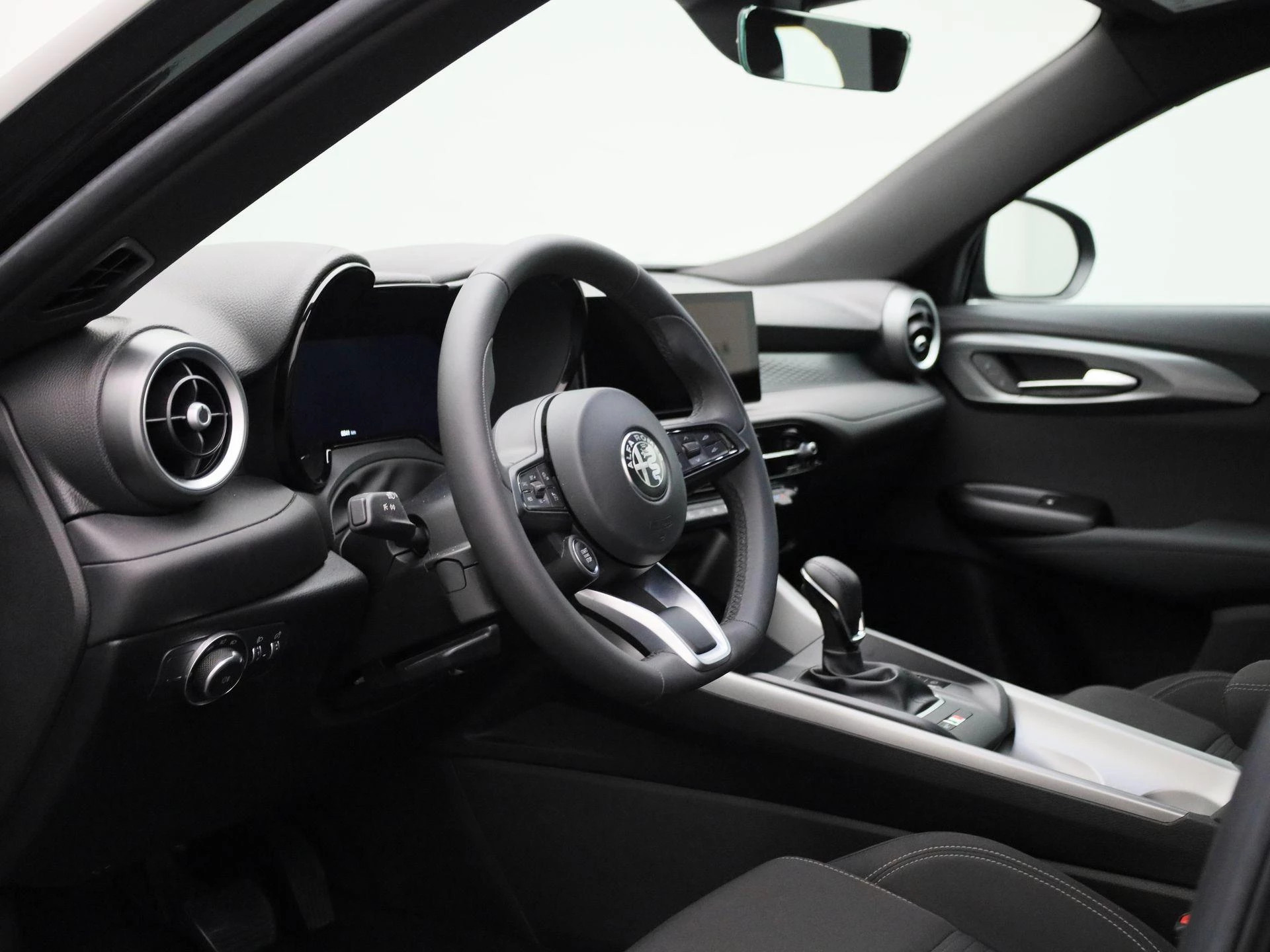 Alfa Romeo-Tonale-image-27