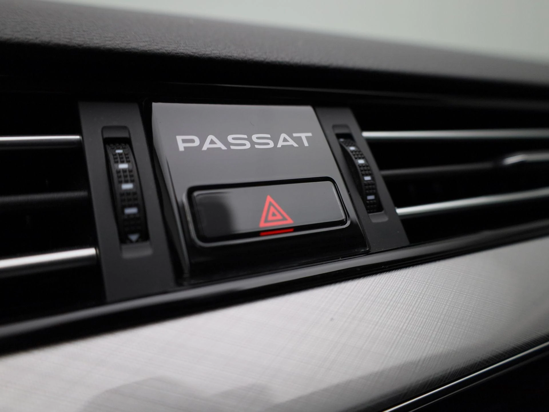 Volkswagen-Passat-image-28