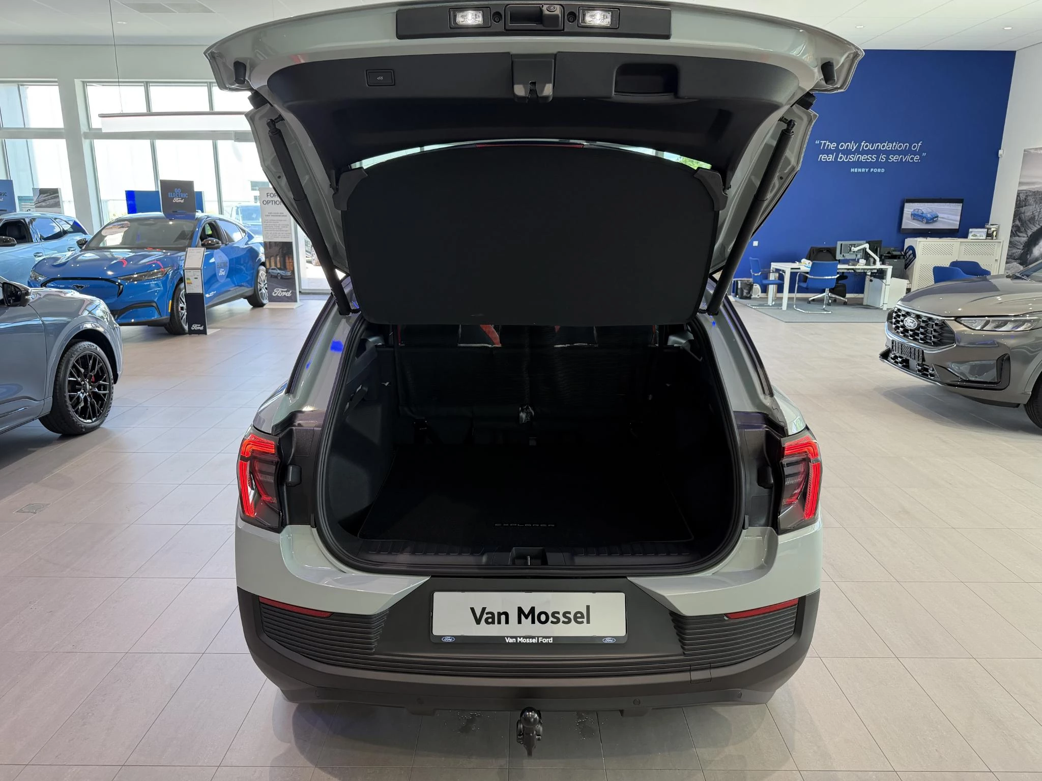 Ford Explorer Collection Extended Range RWD 79 kWh