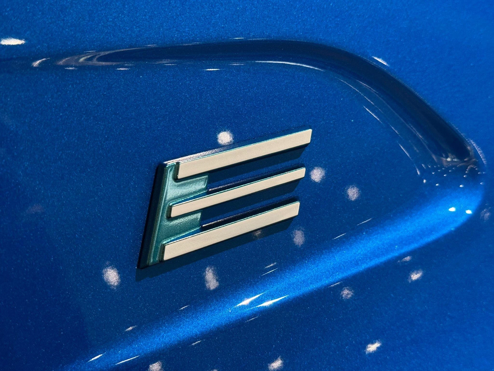 Peugeot-e-208-image-12