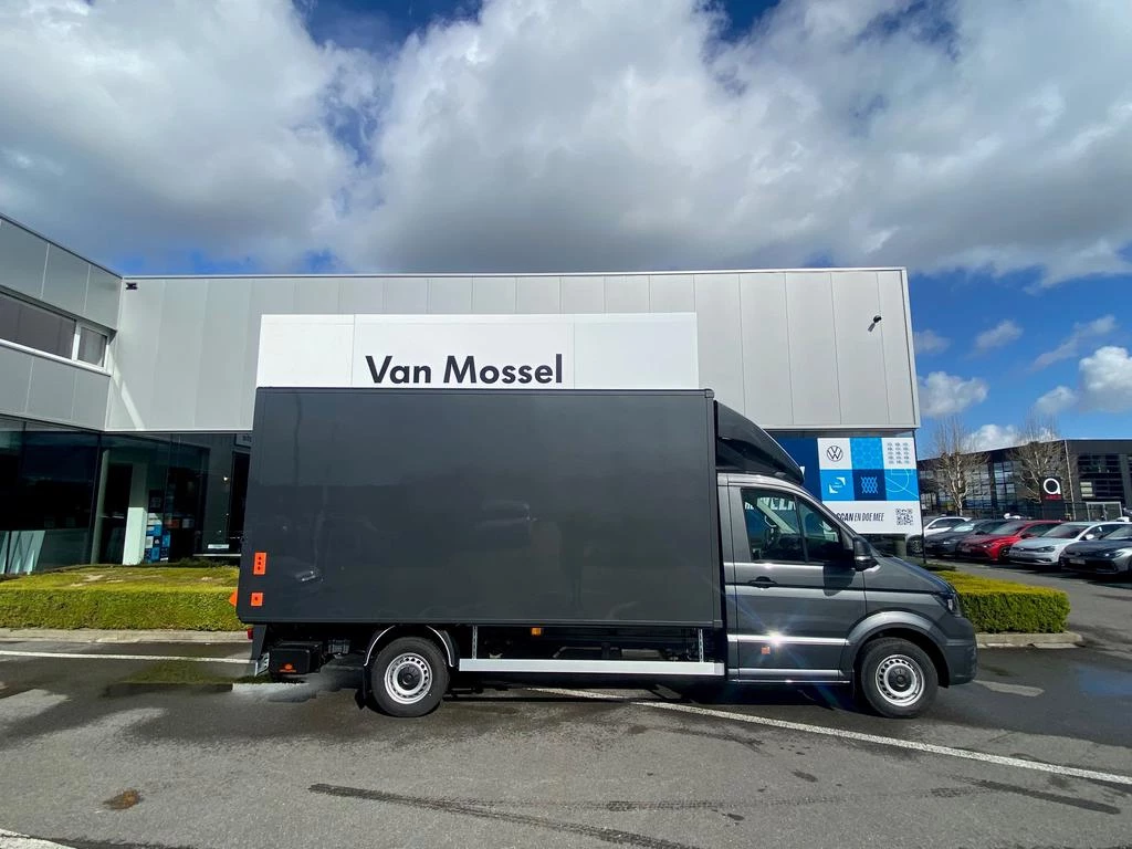 Volkswagen Crafter 35 Lwb Crafter 35 Wheelbase: 4490 mm Engine: 2,0 l 120 kW Gearbox: 8sp Automatic FWD