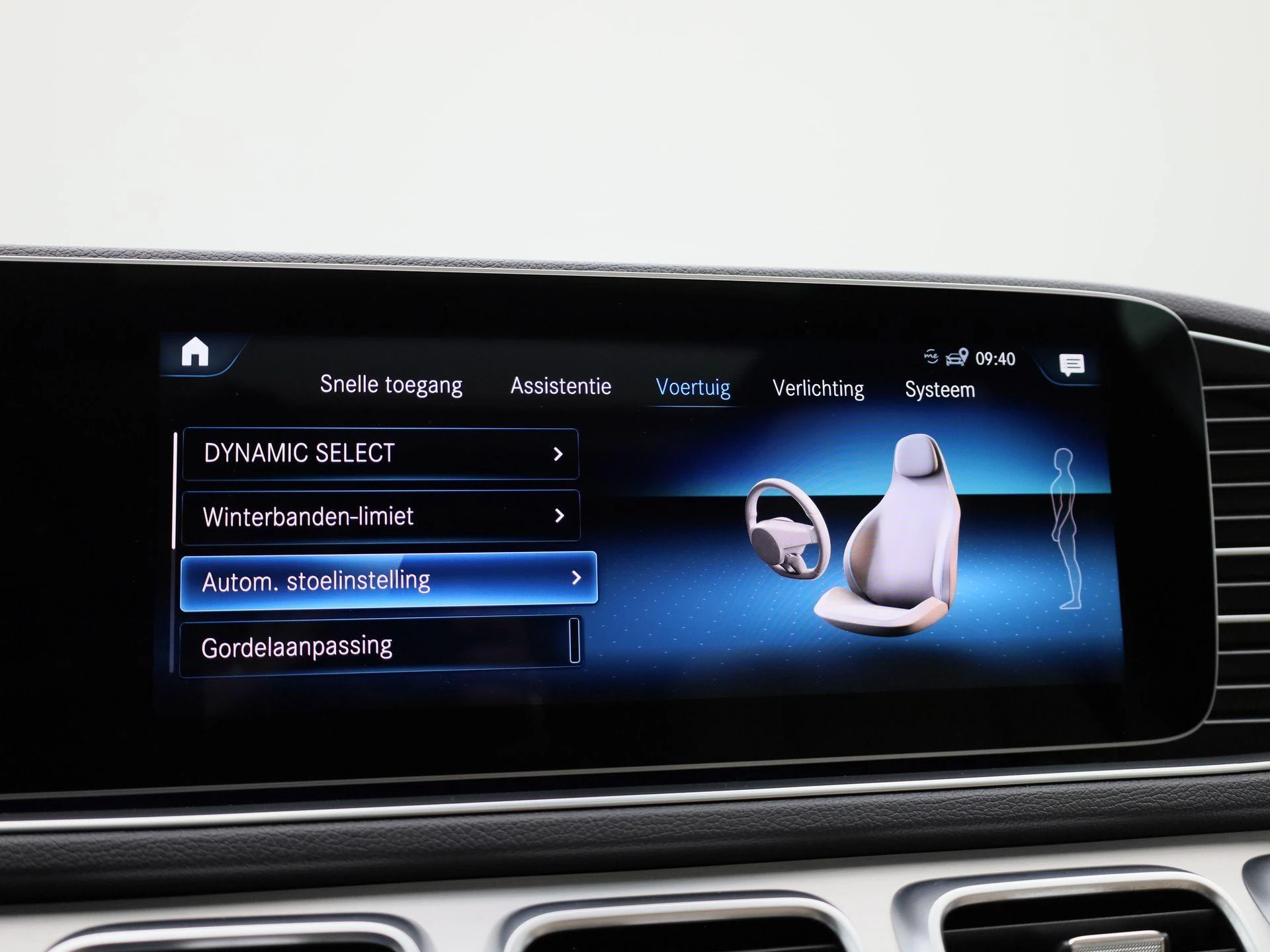 Mercedes-Benz-GLE-image-31