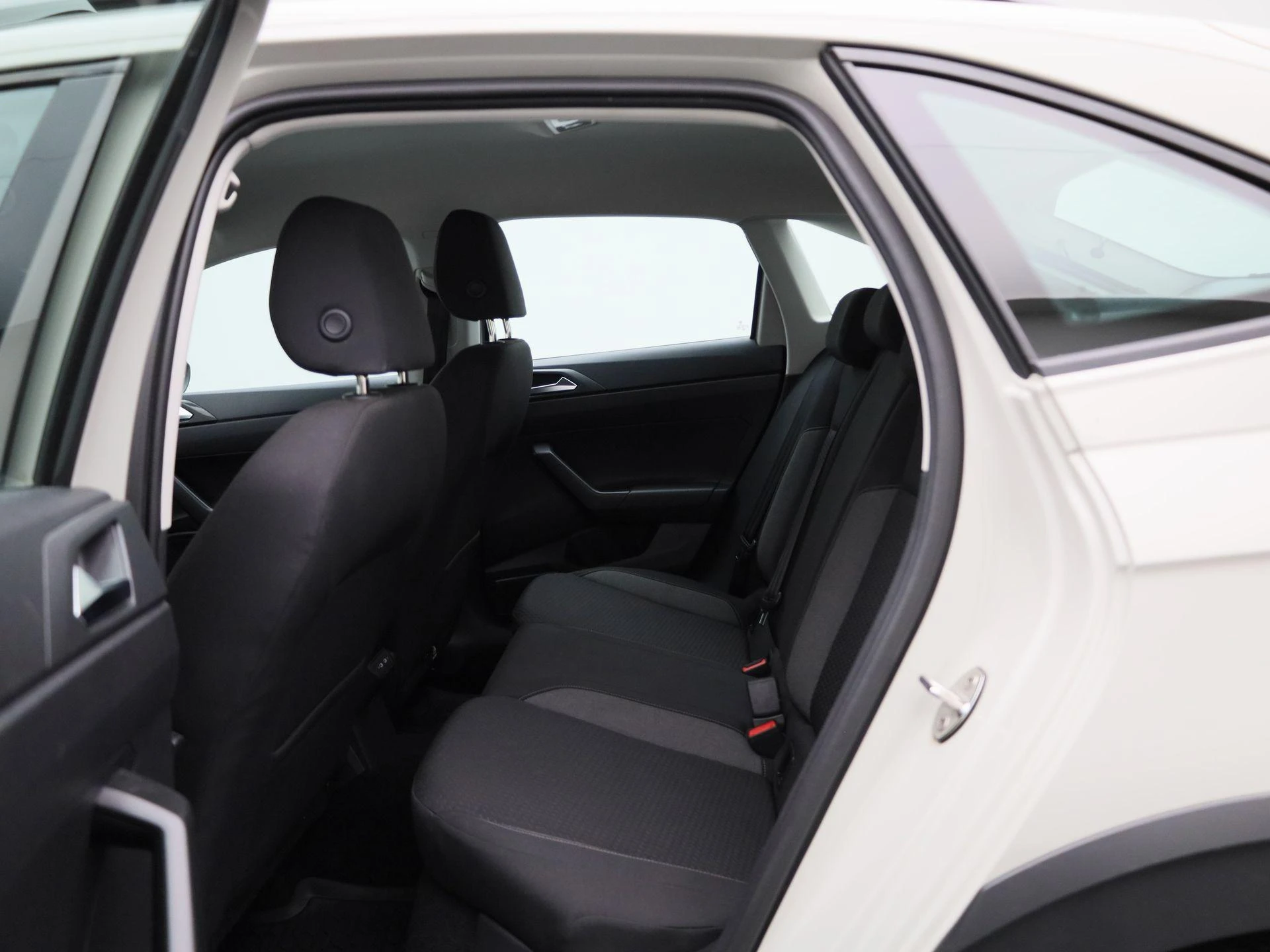 Volkswagen-Taigo-image-9