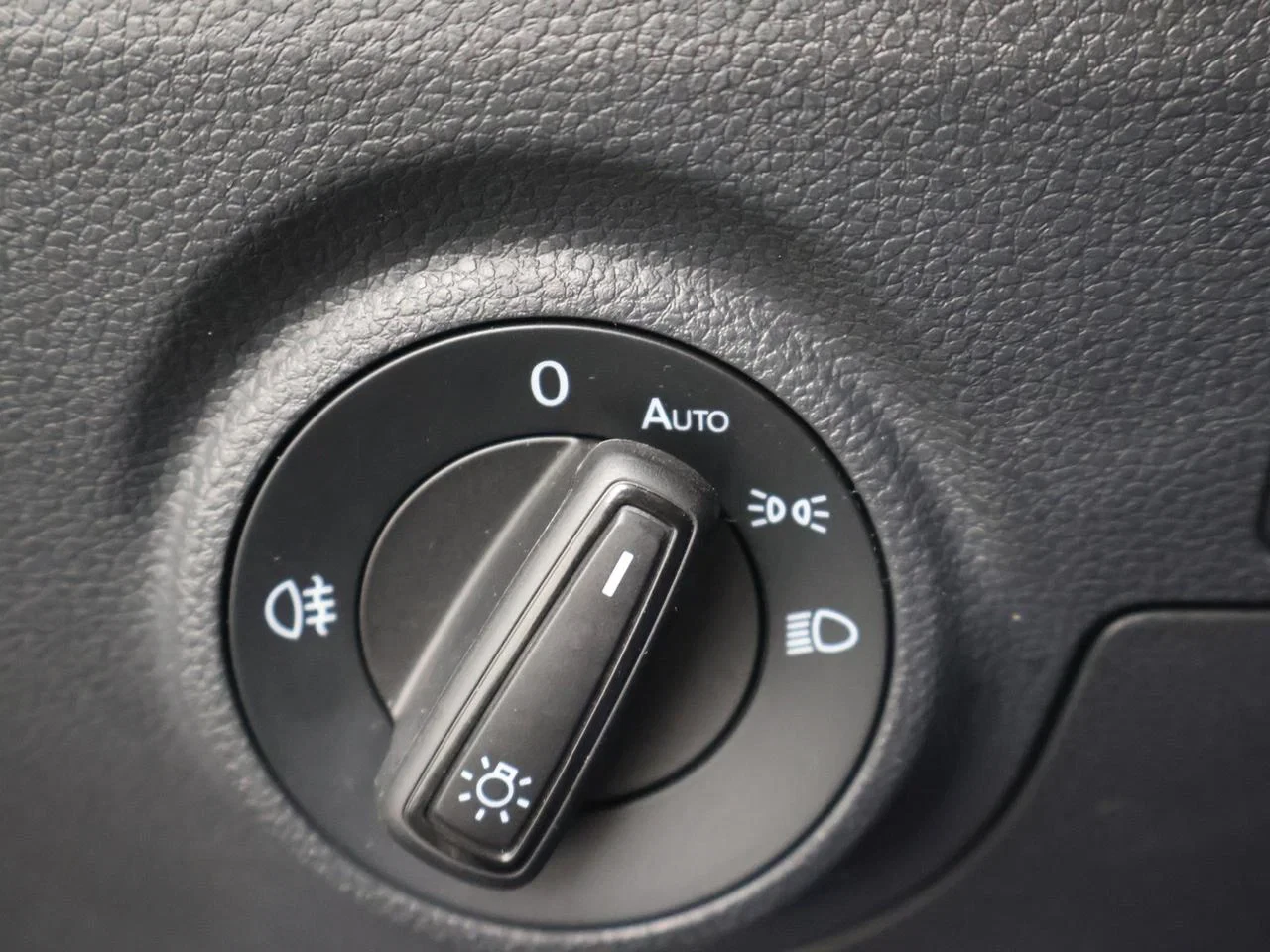 SEAT-Arona-image-17