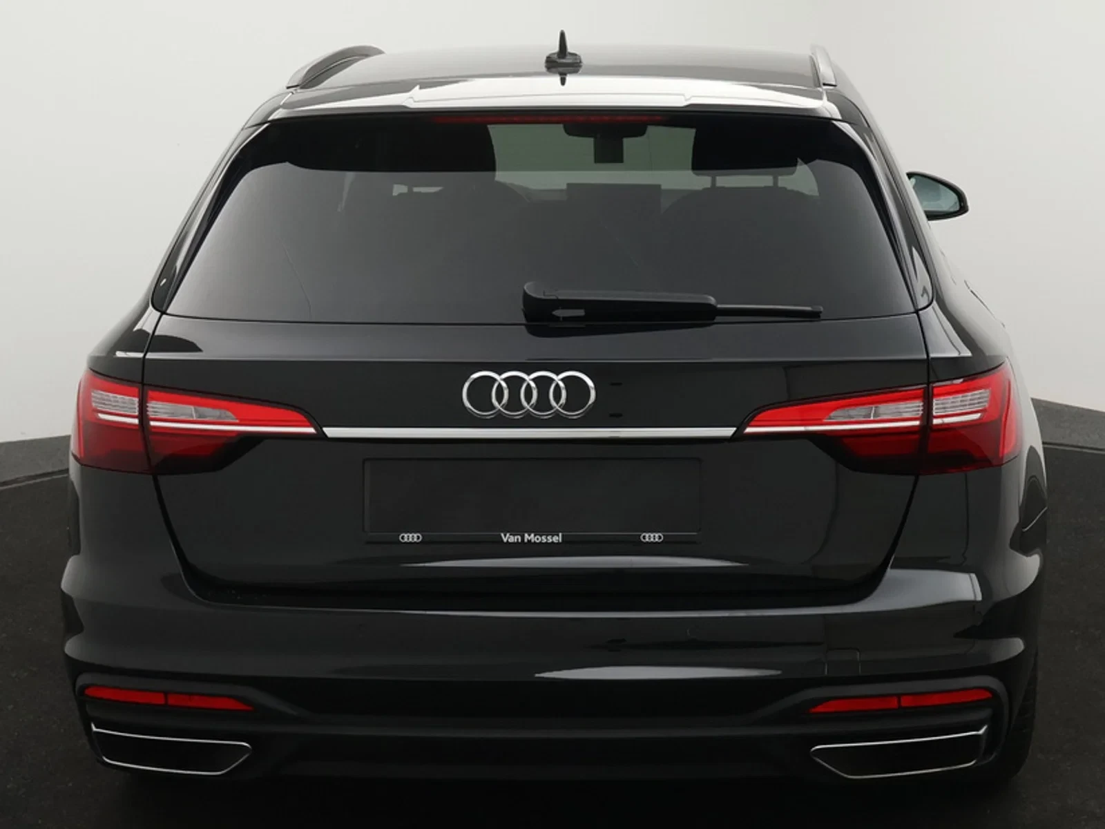 Audi A4 Avant 35TFSI Business Edition *AUTOMAAT*PDC*NAVI*CRUISE*ZETELVERWARMING*BLTH*...*
