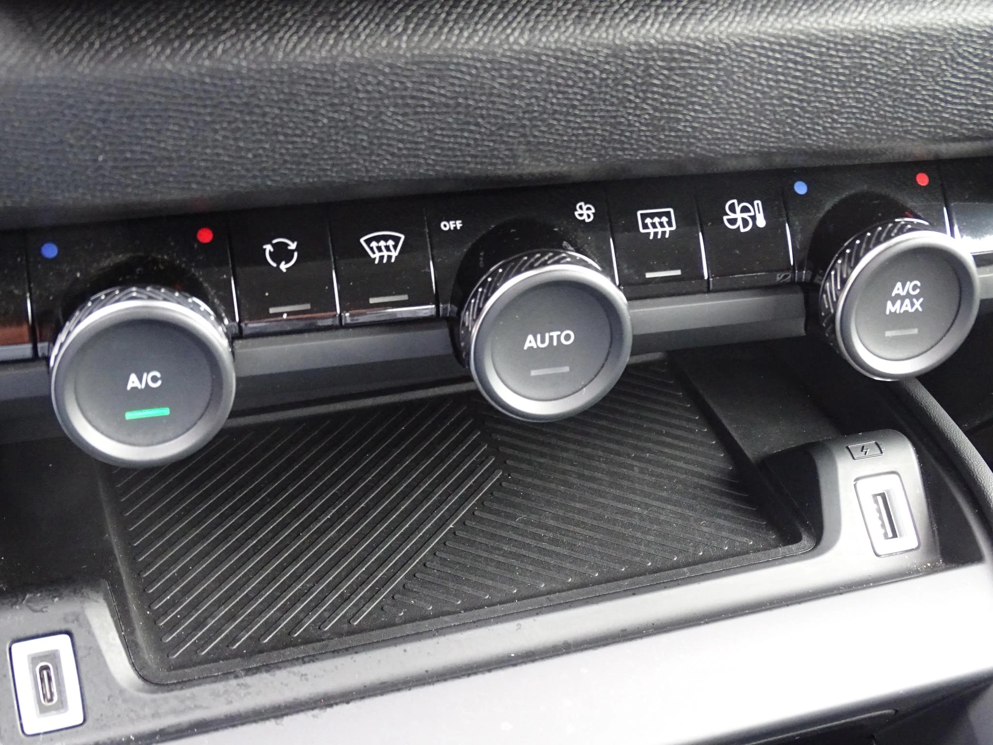 Citroën-ë-C4-image-23