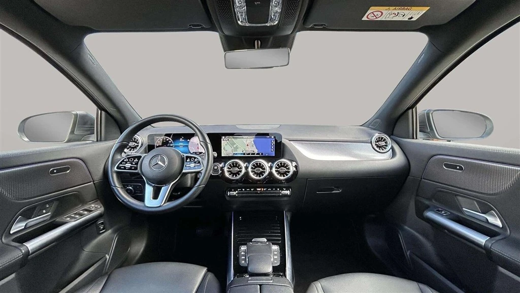 Mercedes-Benz-EQA-image-15