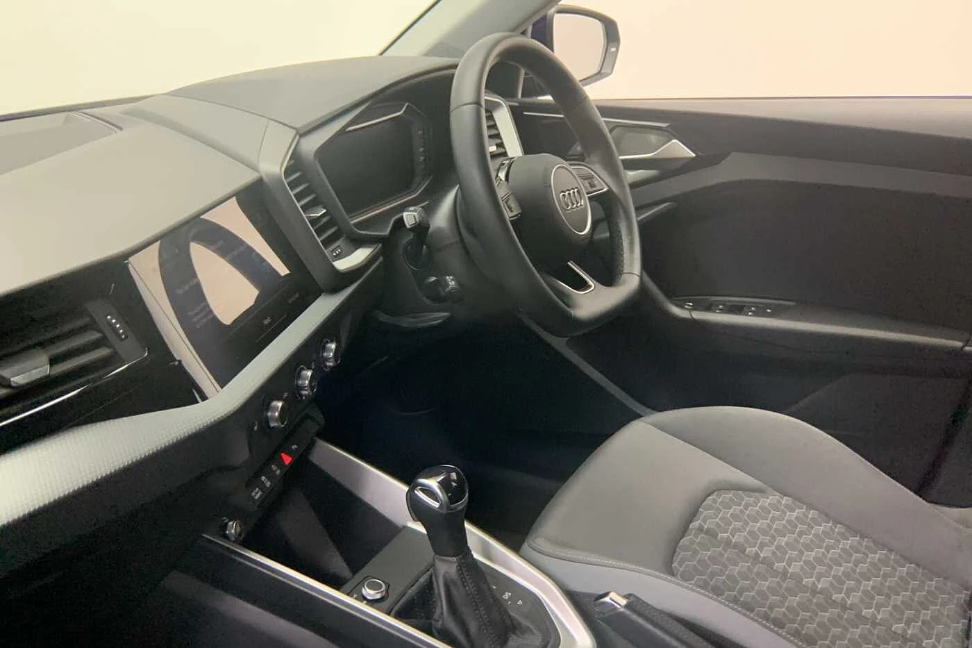 Audi-A1 Sportback-image-1