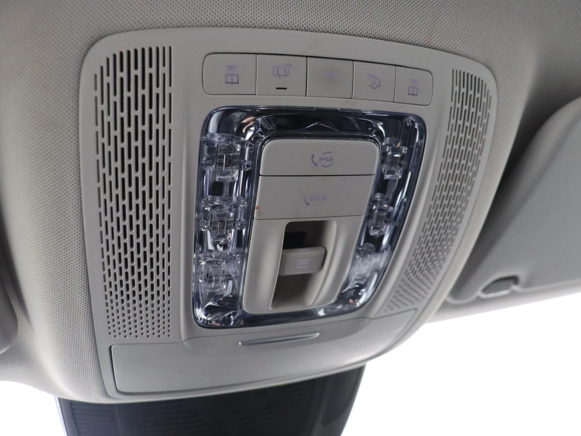 Mercedes-Benz-GLE-image-22