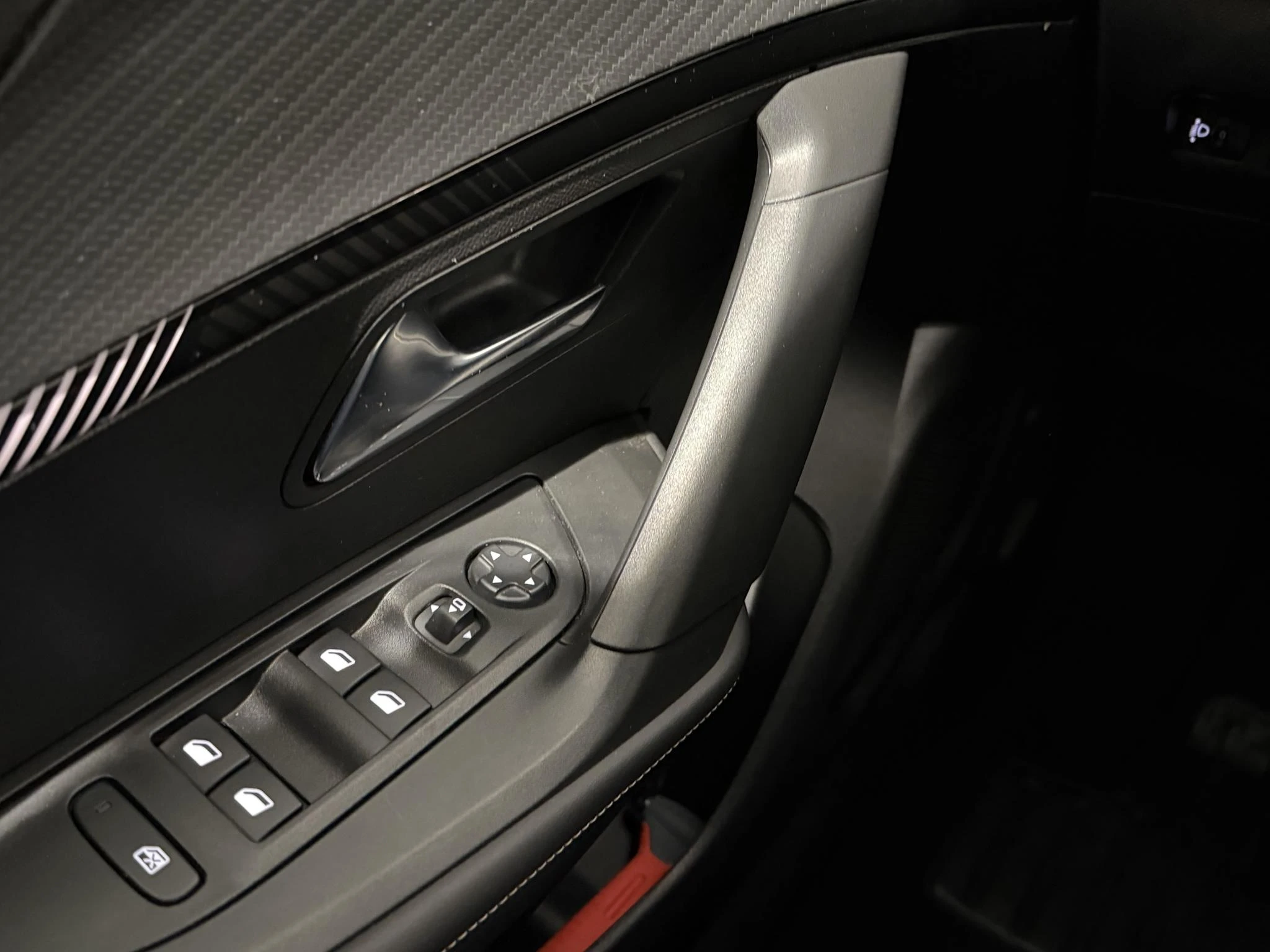 Peugeot-2008-image-16