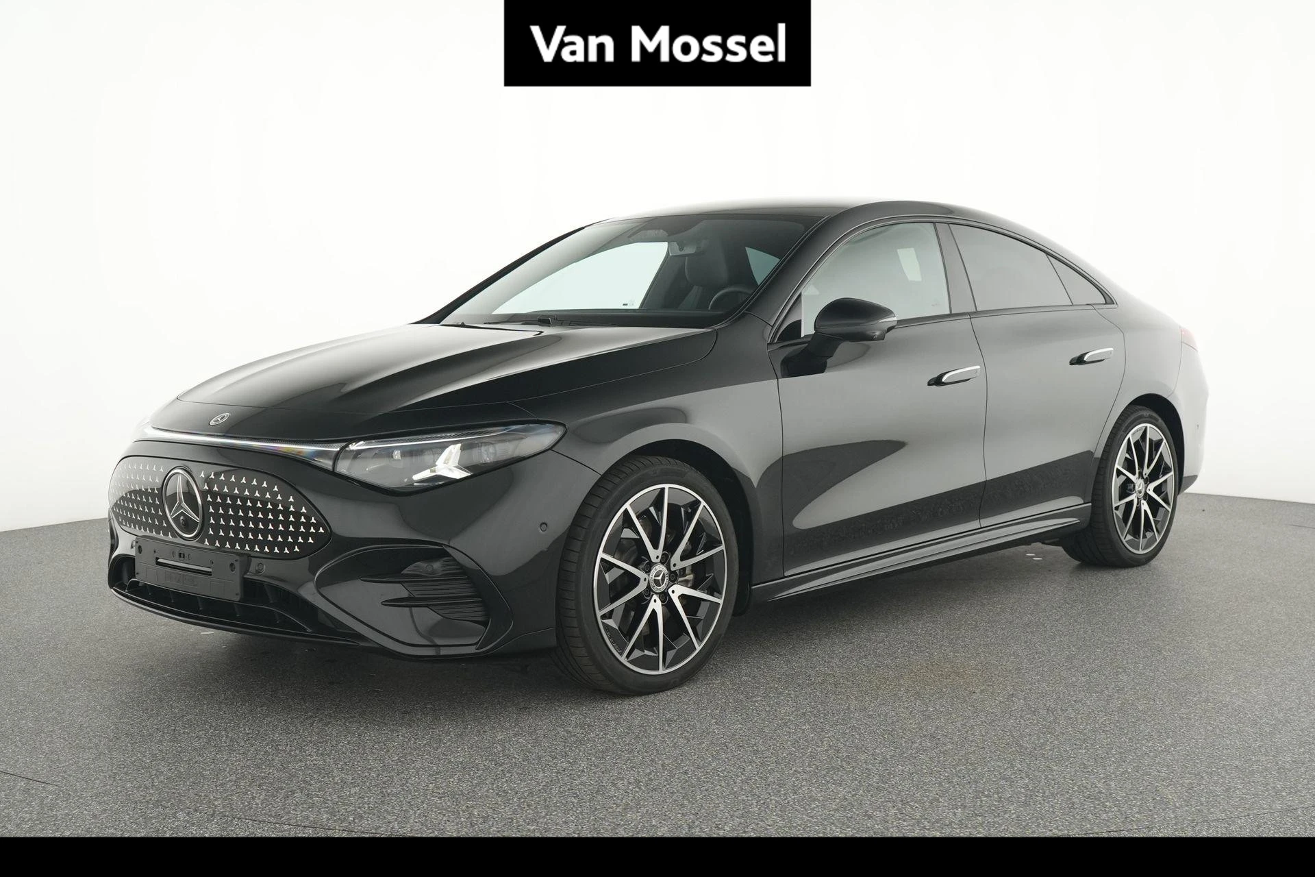 Mercedes-Benz-CLA-image-0