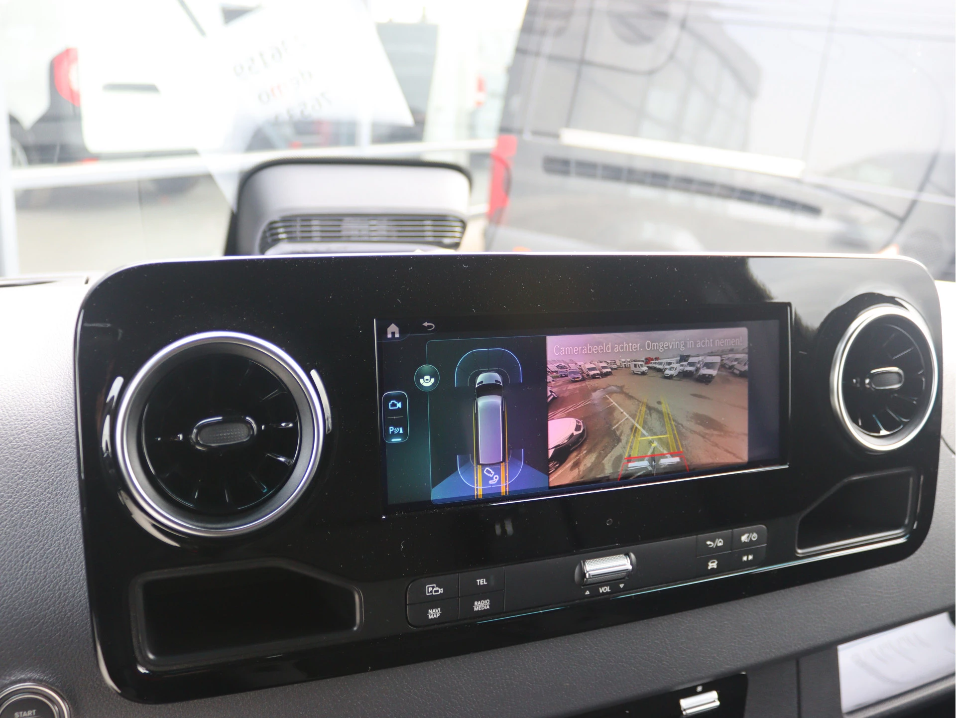 Mercedes-Benz-Sprinter-image-7