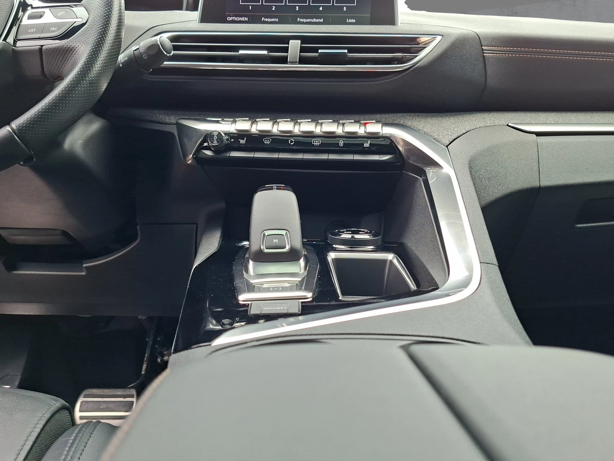 Peugeot 3008 Allure 1.6 PureT. Aut. | LED | Pano | LEDER | AHK | ACC | GJR | RFK | SHZ
