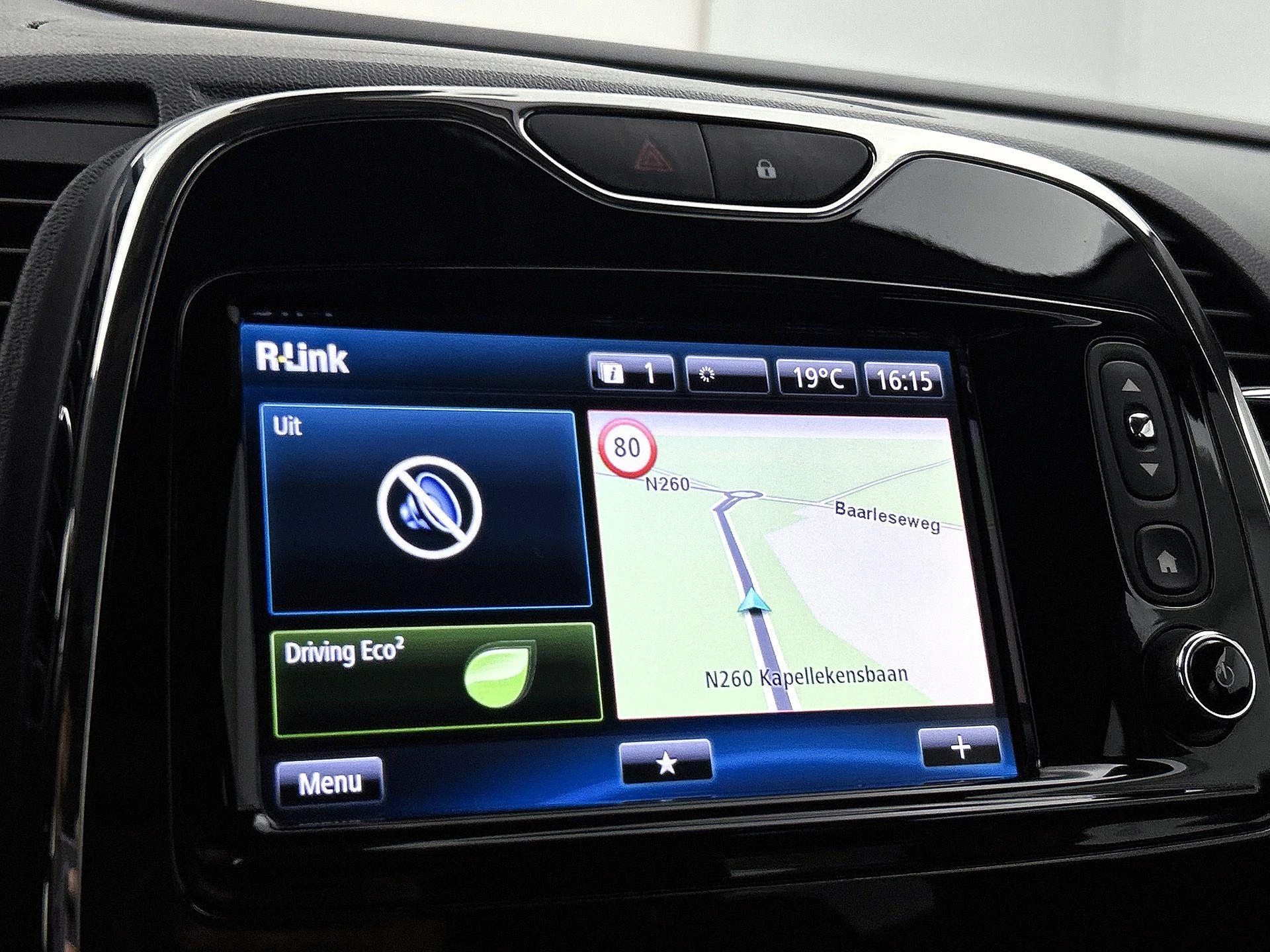 Renault-Captur-image-6