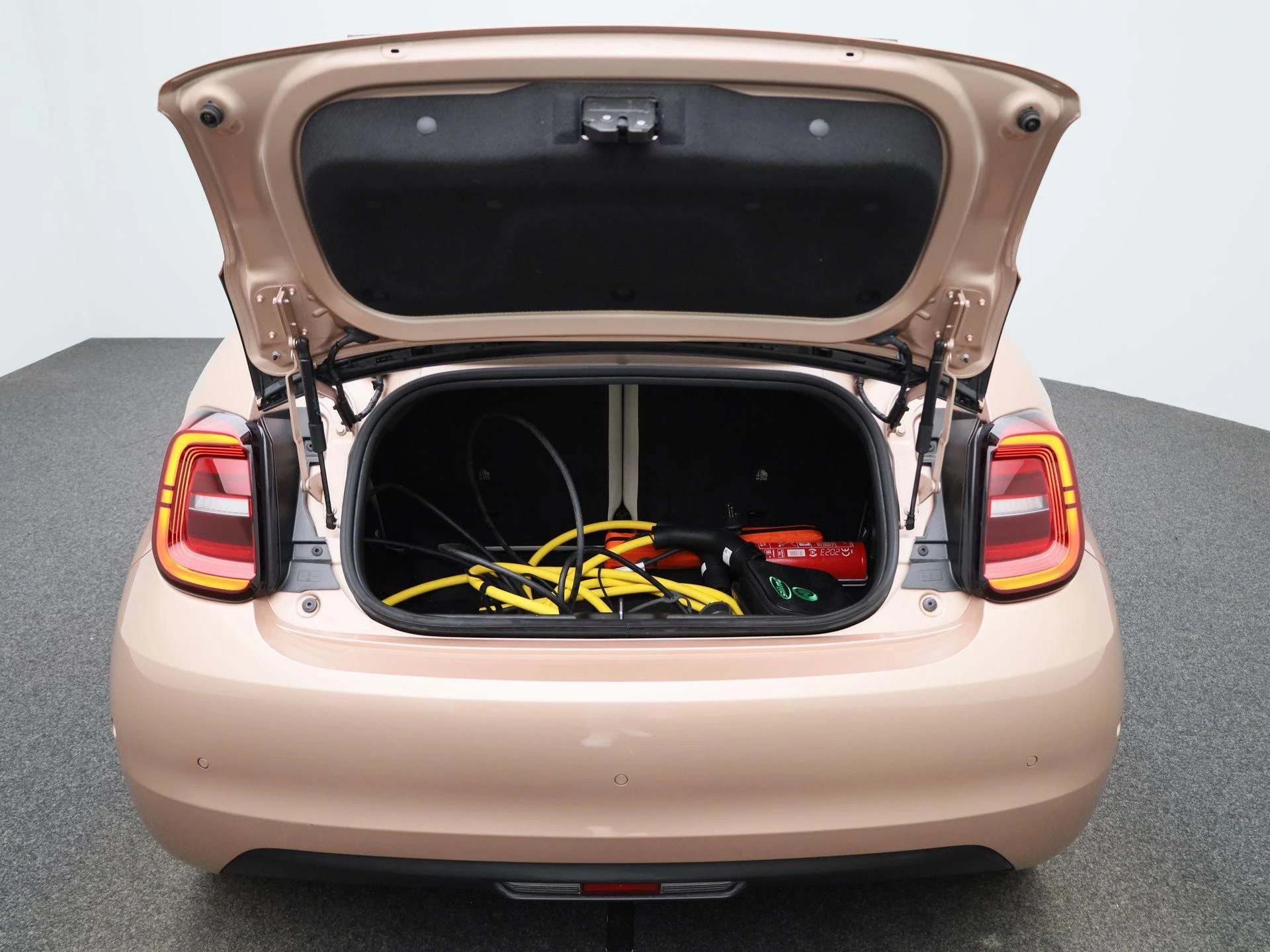 Fiat-500C-image-10