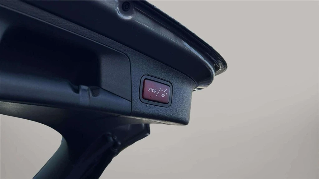 Mercedes-Benz-EQA-image-23