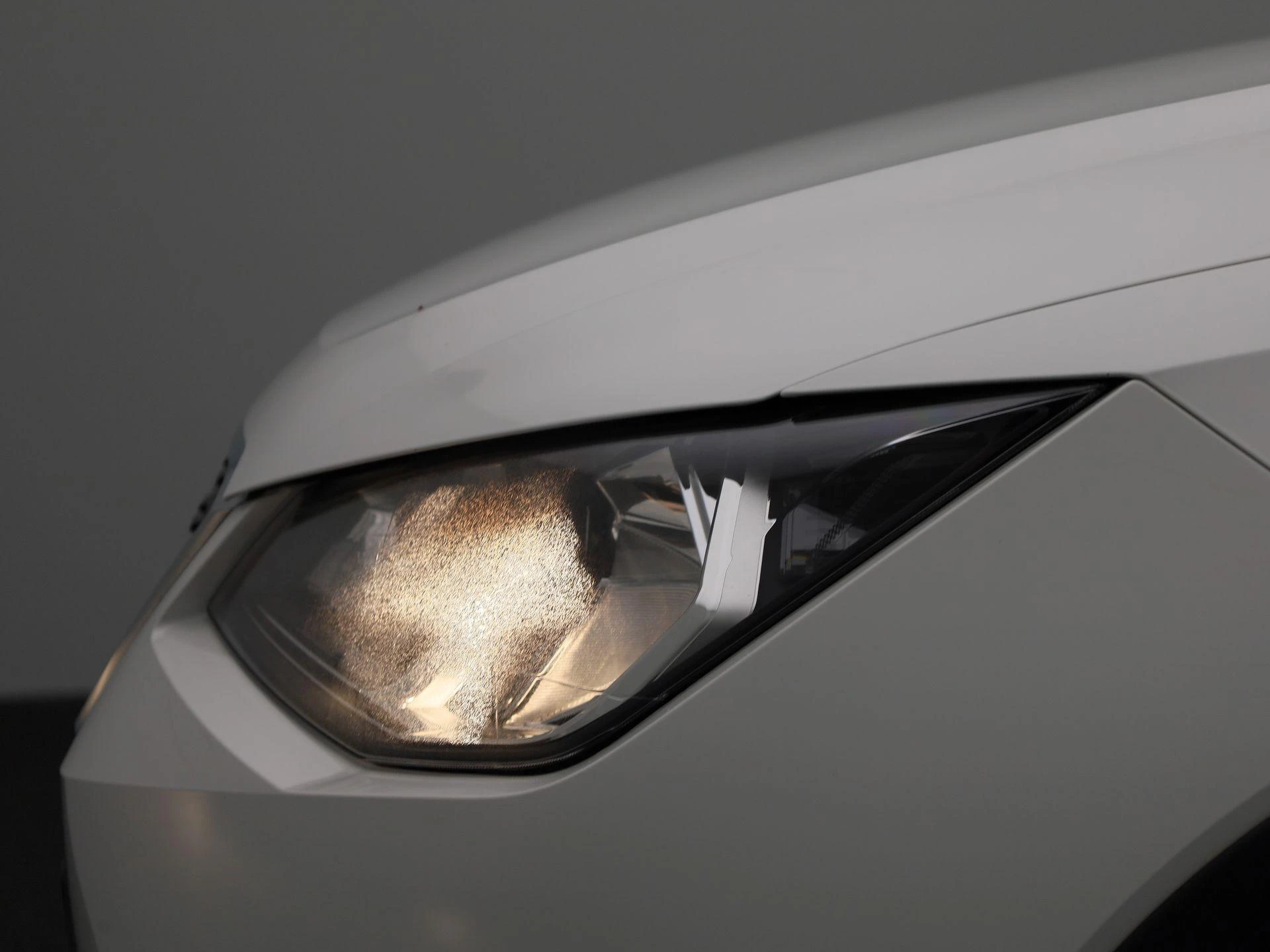SEAT-Arona-image-14